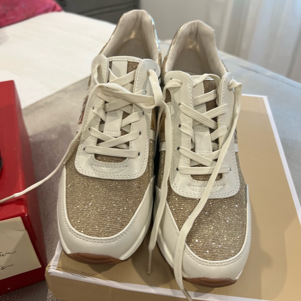 Michael Kors Sparkle Beige Sneakers
